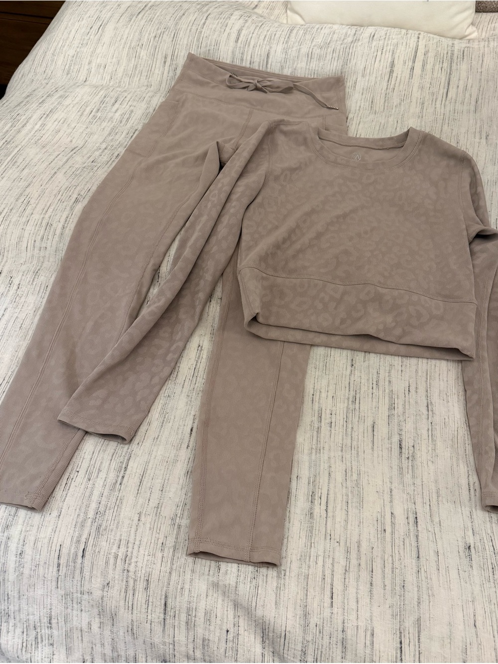 Women's Taupe cheetah print Lounge Leggings and long sleeve Set